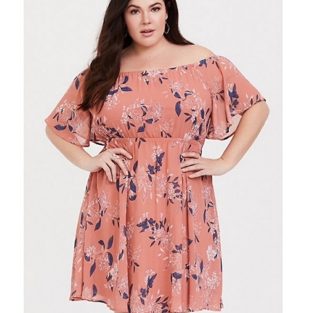 Women's Torrid Peach Floral Chiffon Skater Dress - Size 2